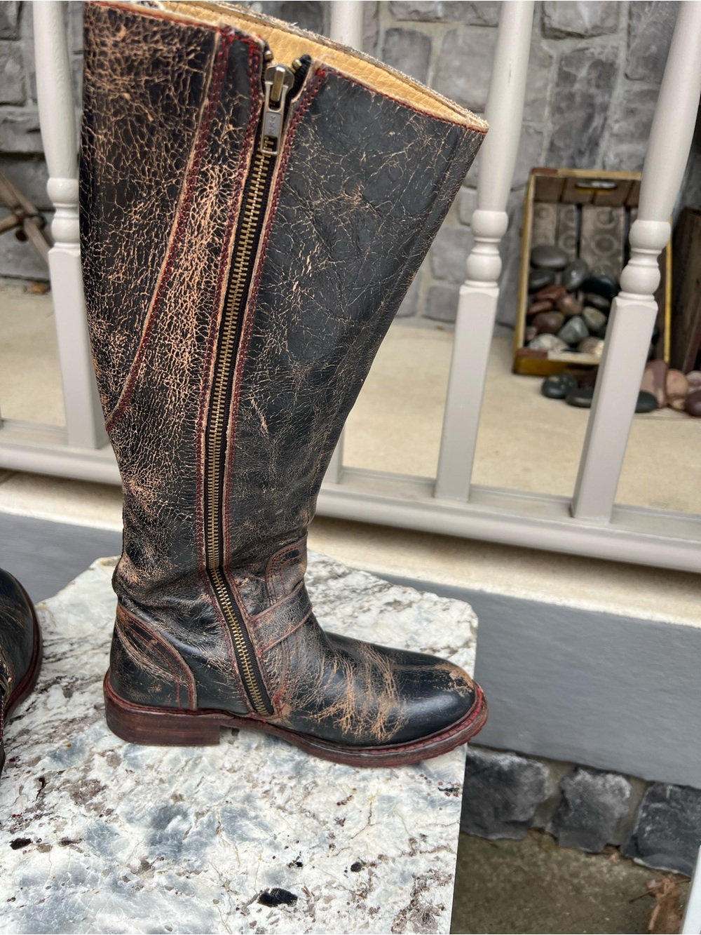 BED|STU Red and Brown Leather Boot Sole Detail - Picture 2 of 6